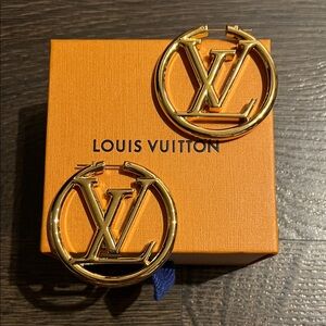 Brand New Authentic Louis Vuitton Louise Hoop GM Earrings